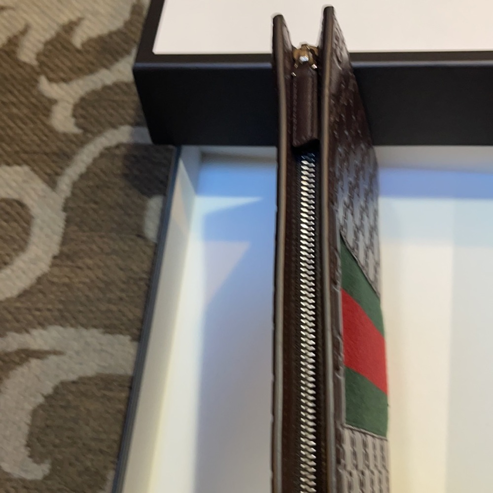 Gucci toiletry case large new in box - Picture 13 of 16